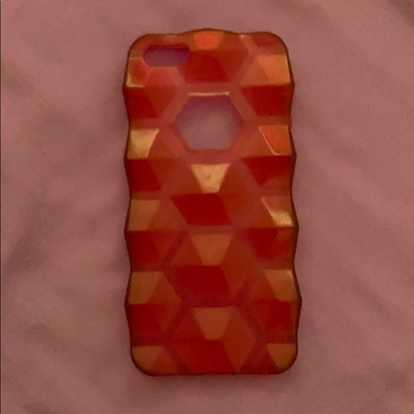 A iPhone se or 5s case - Picture 1 of 1